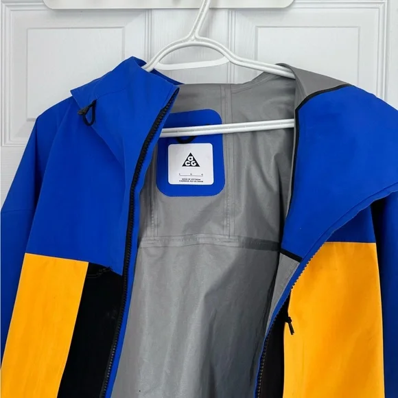 Nike ACG Misery Ridge Jacket - Picture 7 of 9